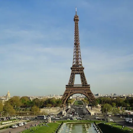 Eiffel Tower - Rue Cler Area Private *
